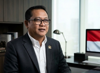 Sonny T. Danaparamita Desak Pemerintah Tetapkan Status Karhutla 