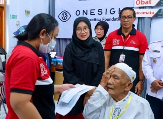 Bupati Ipuk Gandeng PMI & JFF Gelar Operasi Katarak Gratis, Bantu 4.869 Warga