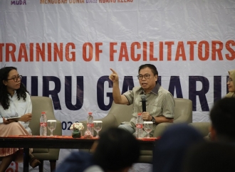 Memutus Rantai Diskriminasi & Kemiskinan: Kisah dr. Sofyan Tan & Pengakuan Ashoka yang Mengubah Jalan Hidupnya