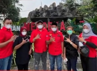 Antisipasi Dampak Kabut Asap, PDI Perjuangan dan BMI Binjai Bagikan 500 Masker Gratis