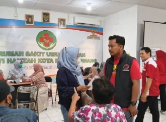 Skrining Operasi Katarak Gratis Yayasan Rudi Center dan PDI Perjuangan Diikuti 260 Warga Pangkalpinang