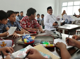 Rano Karno Tinjau 3 Sekolah Baru di Jaksel, Tekankan Keselamatan dan Perawatan Fasilitas