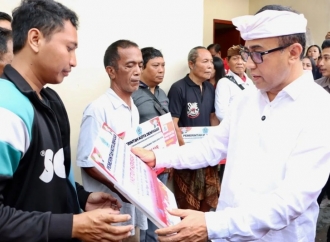 Jaya Negara Serahkan 22 Rumah Layak Huni