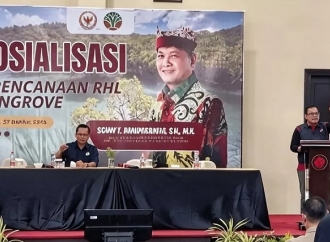 Sonny Danaparamita Dorong Olahan Mangrove Jadi Sumber Ekonomi Warga Pesisir 