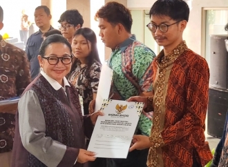 Kawal Tebus Ijazah Tertunda, Chicha Koeswoyo Optimis Kualitas Pendidikan Jakarta Meningkat 