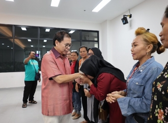 Tangis Nirma Pecah di Kursi Kuliah: Dari Cuci Piring Menuju Gerbang PTN Berkat KIP Kuliah