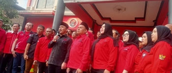 https://img.gesuri.id/crop/350x150/content/2025/01/02/202665/banteng-kabupaten-bekasi-deklarasikan-kesolidan-setia-kepada-megawati-soekarnoputri-a6gs1pqmY8.jpeg