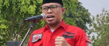 https://img.gesuri.id/crop/350x150/content/2025/01/09/203143/effendi-simbolon-dan-jokowi-cawe-cawe-pdi-perjuangan-repdem-kumpulan-pecatan-jangan-didengar-9BSJGJMs9c.jpg