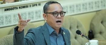 https://img.gesuri.id/crop/350x150/content/2025/03/17/207813/deddy-sitorus-ingatkan-jokowi-kalau-dikritik-itu-tobat-bukan-bikin-drama-receh-5gXxHaQnq3.jpg