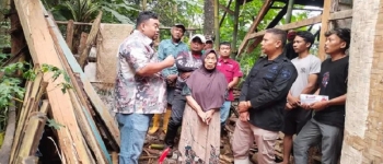 https://img.gesuri.id/crop/350x150/content/2025/05/24/213159/yudha-puja-peduli-kaum-dhuafa-kunjungi-lansia-emak-elah-yang-rumahnya-roboh-327QwgjlDj.jpg