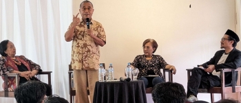 https://img.gesuri.id/crop/350x150/content/2025/10/18/228357/samuel-pimpin-bedah-buku-menangis-dan-tertawa-bersama-rakyat-megawati-dalam-catatan-wartawan-NlR60jg6lU.jpeg