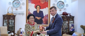 https://img.gesuri.id/crop/350x150/content/2026/05/07/246515/akan-peringati-125-tahun-soekarno-rusia-sebut-bung-karno-letakkan-fondasi-hubungan-ri-rusia-68wcjxDjut.jpeg