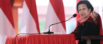 https://img.gesuri.id/crop/350x150/content/2026/06/15/248803/megawati-harga-cabai-tembus-rp180-000-salurkan-keluhan-secara-etis-lewat-fraksi-pdi-perjuangan-M40hnbMFUJ.jpeg