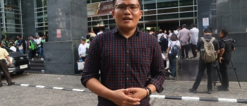 https://img.gesuri.id/crop/350x150/content/2026/06/30/249901/soroti-kasus-nadiem-makarim-jhonny-sitorus-ini-alarm-bahaya-bagi-generasi-muda-dan-investasi-YPTSucySyx.jpeg
