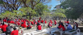 https://img.gesuri.id/crop/350x150/content/2026/07/03/250097/bersih-makam-tabur-bunga-dan-berbagi-cara-pdi-perjuangan-sulsel-memaknai-bulan-bung-karno-pF41BY4Ecq.jpg