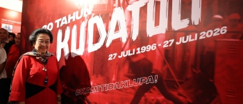 https://img.gesuri.id/crop/350x150/content/2026/07/23/251667/megawati-hadiri-pameran-foto-refleksi-30-tahun-kudatuli-VFa02M5lMi.jpeg