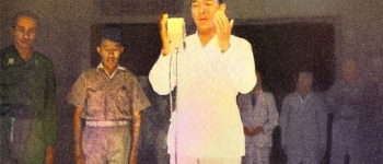 https://img.gesuri.id/crop/350x150/content/2026/08/17/254013/17-agustus-1945-bung-karno-aku-melangkah-ke-serambi-rumah-di-pegangsaan-timur-56-dengan-teks-proklamasi-di-tanganku-qAurHZ01W7.jpg