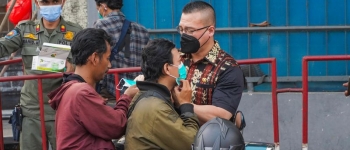 https://img.gesuri.id/crop/350x150/content/2026/09/09/256033/antisipasi-dampak-abu-vulkanik-gunung-anak-krakatau-kenneth-bagikan-ribuan-masker-ke-masyarakat-jVQMbOoBi7.jpeg