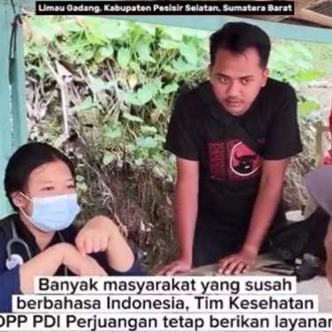 Bahasa Hati Menjadi Jembatan: Dokter PDI Perjuangan Dibantu Penerjemah Minang Layani Warga Terisolasi Pesisir Selatan