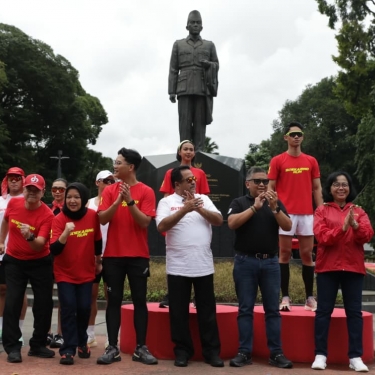 Peringati HUT ke-53 PDI Perjuangan, Panitia Soekarno Run 2026 Resmi Luncurkan Jersey dan Medali di GBK