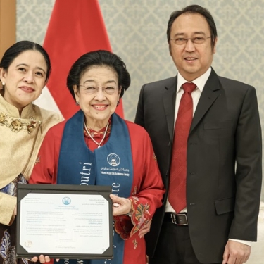 Megawati Kenalkan Puan Ketua DPR di Riyadh: Perempuan Harus Bisa Segalanya