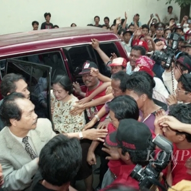 Henry Yoso: Kudatuli Momentum Perkuat Komitmen Seluruh Anak Bangsa terhadap Demokrasi, Supremasi Hukum & Persatuan Nasional