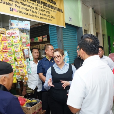 Ayu Nur Suri Sidak ke Sejumlah Pasar di Kota Palembang 