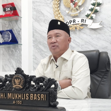 Erupsi Anak Krakatau, Mukhlis Basri Imbau Warga Lampung Siaga Abu Vulkanik