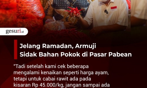 Jelang Ramadan, Armuji Sidak Bahan Pokok Pasar Pabean (2/4)