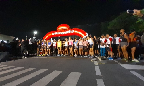 Ribuan Pemuda Bersemangat Ikuti Banteng Ride and Night Run