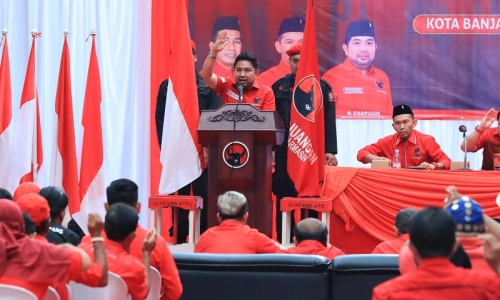 Bang Dhin Targetkan Banteng Banjarmasin Menang Total dan Raih Kursi Walikota 