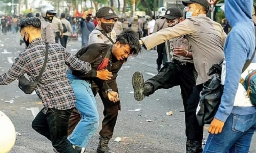 Demo RUU TNI, Polisi Harusnya Dengar Suara Demonstran, Jangan Perlakukan Seperti Penjahat atau Maling