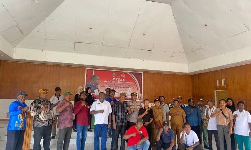 Hengky Kegou Reses di Makimi: Serap Aspirasi Soal Pemekaran Kampung dan Kabupaten Nabire Timur