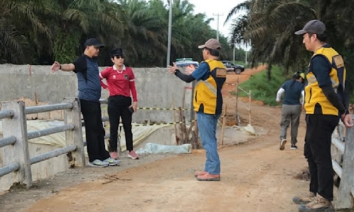Tjhai Chui Mie Tinjau Proyek Jembatan dan Sport Center Hingga Area Kuliner di Lapangan Tarakan