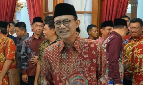 Budi Kanang Ajak Kader Banteng Jatim Jaga Persatuan dan Perkuat Kerja Nyata Kerakyatan