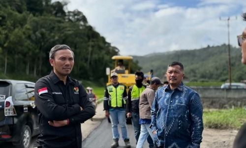 Edi Purwanto Tinjau Langsung Progres Pengaspalan Jalan di Desa Sungai Batu Gantih, Kecamatan Gunung Kerinci