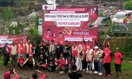 PDI Perjuangan Kabupaten Tegal Hijaukan Lereng Gunung Slamet, Respons Ancaman Banjir Bandang
