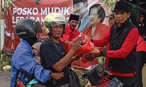 DPC Banteng Lamongan Bangun Posko Mudik Representatif, Disambut Senyum Semringah Pemudik 