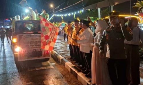 Bupati Yohanes Ontot Bersama Panitia Hari Besar Islam Lepas Pawai Idulfitri 1447 H