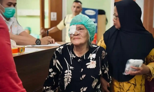 Rudianto Tjen Ajak Warga Pulau Bangka Manfaatkan Operasi Katarak Gratis Yayasan Rudi Center Bersama PDI Perjuangan Babel