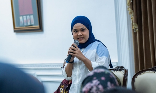 Nila Yani Kawal Kepulangan Pekerja Migran Gresik: "Ini Bukan Sekadar Seremonial"