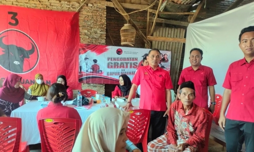 Peduli Kesehatan Warga, PDI Perjuangan Jepara Gelar Pengobatan Gratis dan Dapur Marhaen di Bangsri