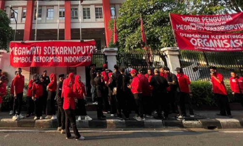 Tiga Dekade Kudatuli: Metamorfosis Sunyi Megawati dan Dialektika Perlawanan Arus Bawah