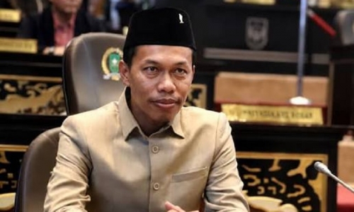 Semakin Parah, Andi Darma Putra Desak Pemprov Riau Segera Tangani Jalan Rusak di Inhu dan Inhil