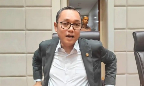 Deddy Sitorus: Penanda Kelulusan Itu Sejak Jaman Batu Ya Ijazah