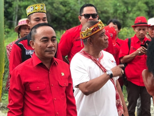 Terus Bergerak di Dapil Kalbar 2, Krisantus Targetkan 3 Kursi Cetak Hattrick