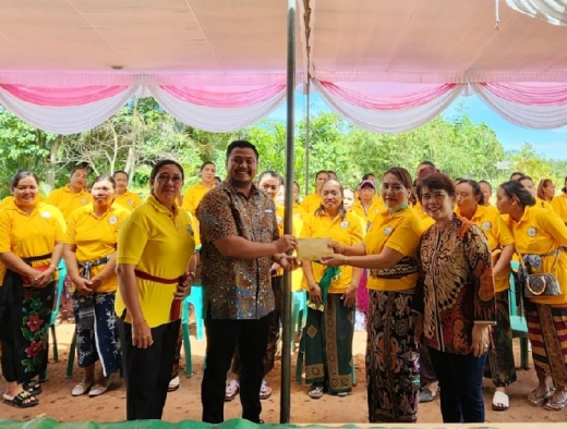 Dwinan dan Condrowati Kunjungi Serta Beri Bantuan di Dua Kabupaten di Lampung
