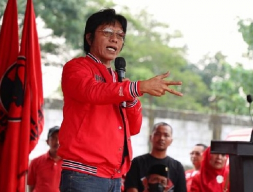 Adian Napitupulu: Jokowi Harus Berterima Kasih ke PDI Perjuangan