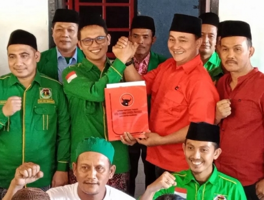 Pilkada Rembang, Gus Umam Daftarkan Diri ke PDI Perjuangan