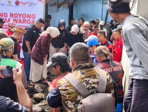 Hari Lahir Pancasila, Banteng Garut Gotong Royong Bangun Rumah Emak Eja